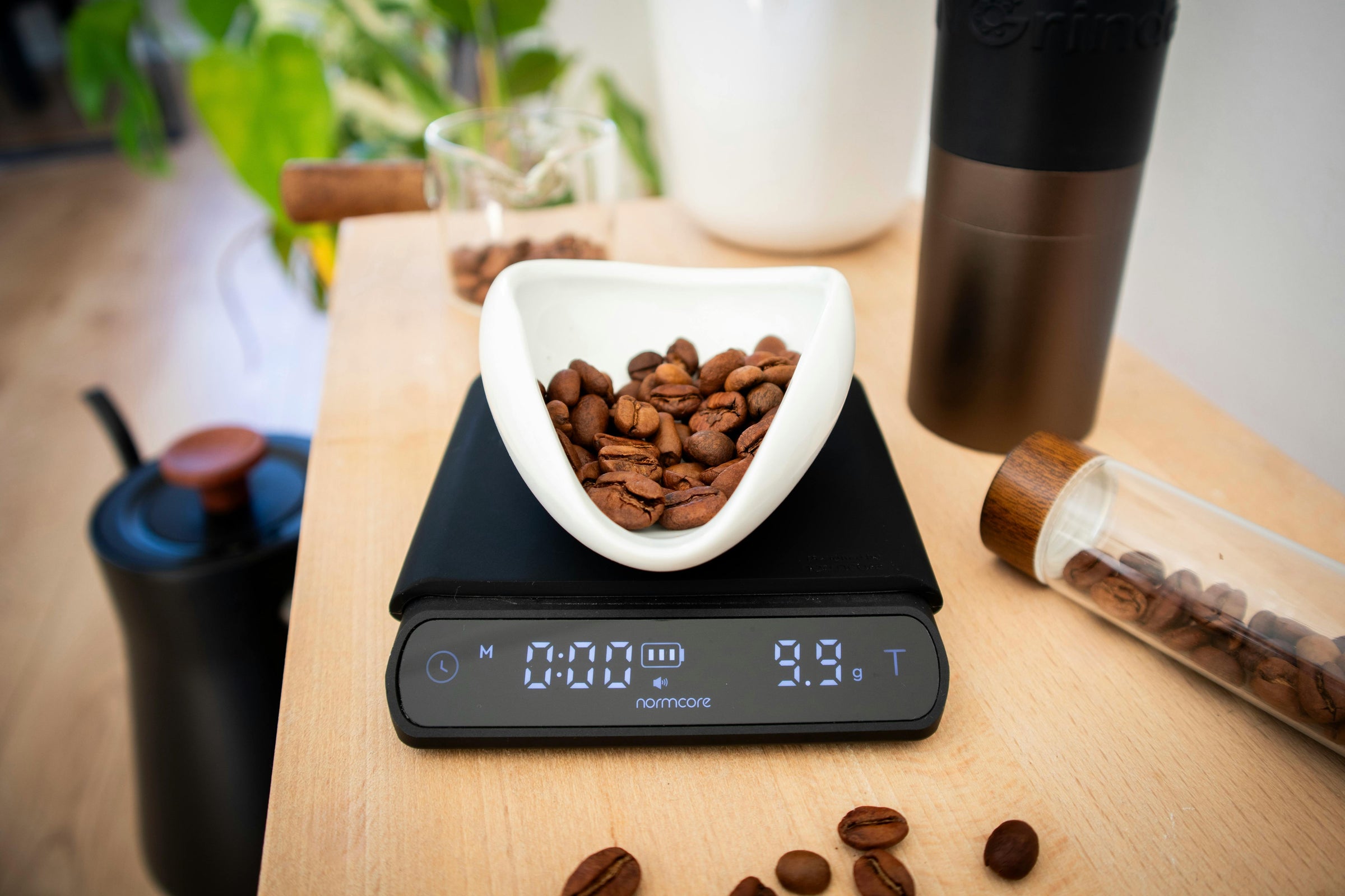 Speciality Coffee vs Commercial Coffee: 7 Key Differences You Can Actually Taste - Black Pole Coffee