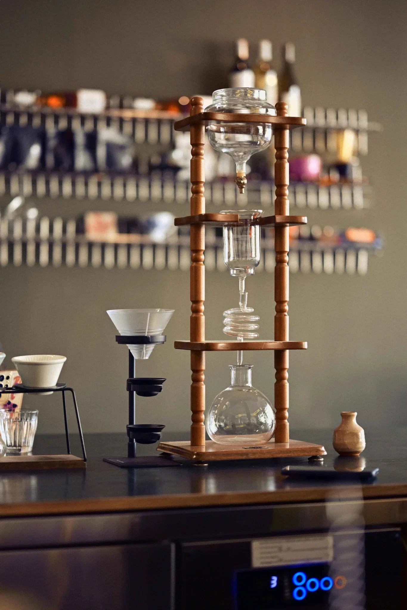 Is Cold Brew Coffee Less Acidic? The Science Behind the Smooth Taste - Black Pole Coffee